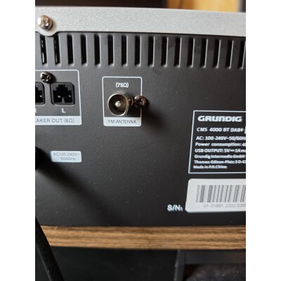 Grundig Kompaktanlage CMS 4000 BT DAB+ 100W CD Bluetooth USB Silber MANGEL