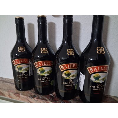 4x 0,7L Baileys Original Irish Cream Likör 17% Vol. NEU